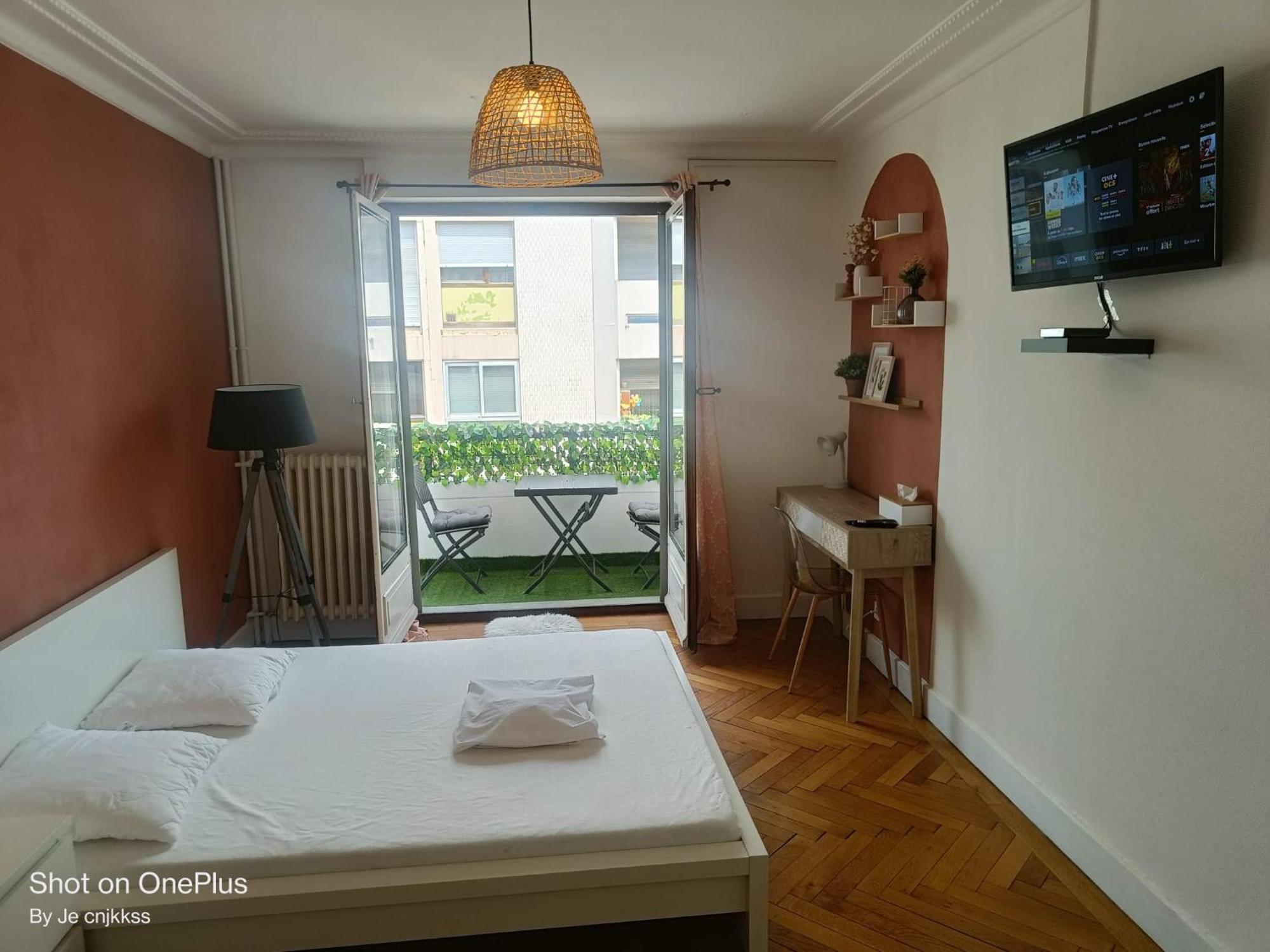 Belle Chambre D'Hote Avec Balcon Prive - 3 Mins Gare Annemasse - Geneve Acces Direct Luaran gambar